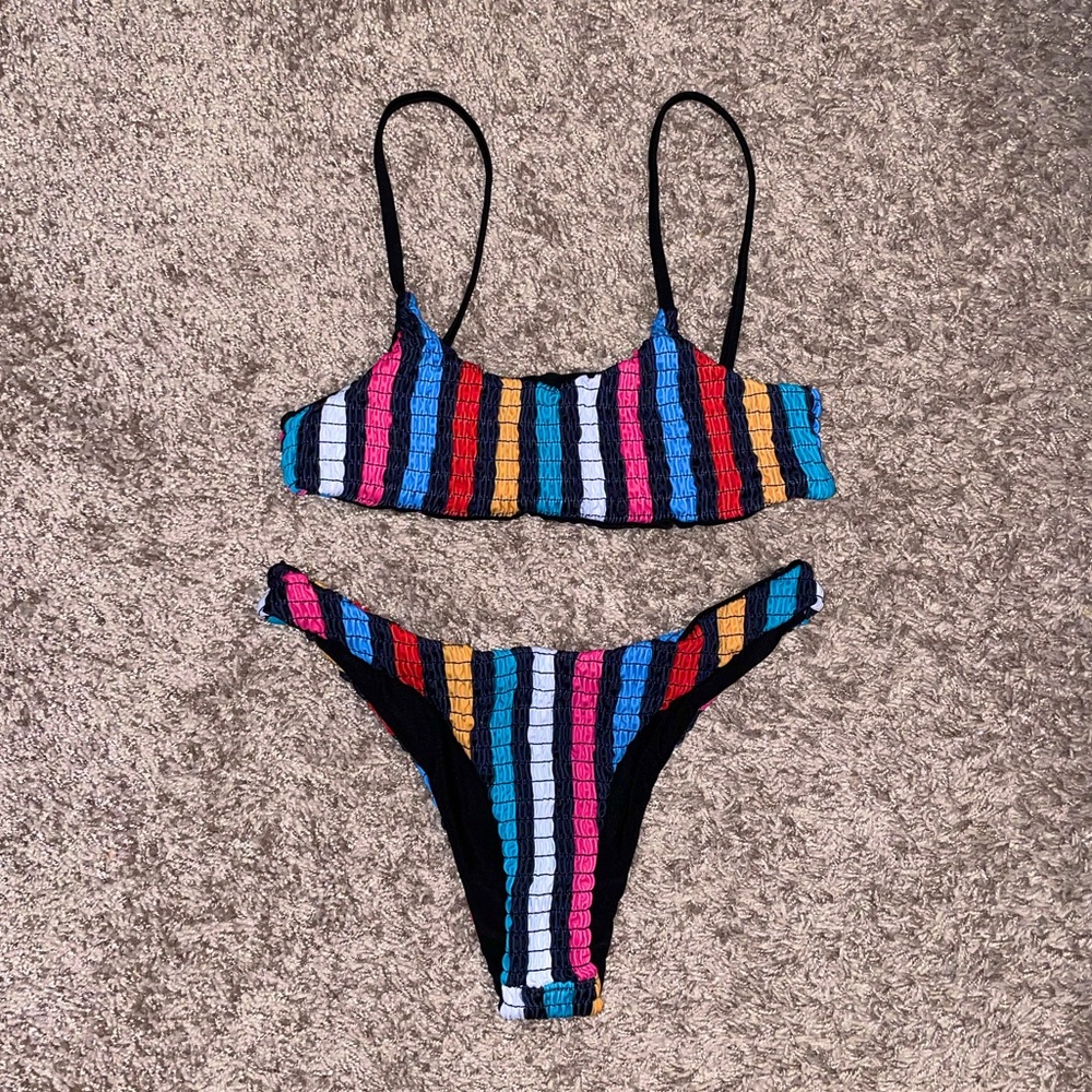 Zaful Colorful Striped Smocked Bikini Set
